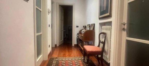 Villa de 4 dormitorios en Massa, Italy No. 209047 17