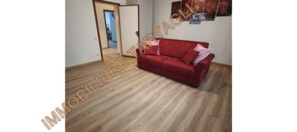 3 rooms Apartment in Florence, Italy No. 28816 3