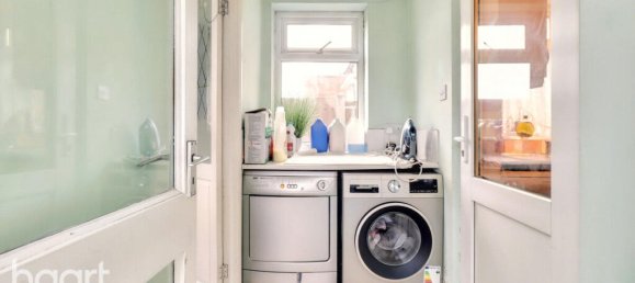 4 Schlafzimmer Gewerbliche Immobilie in Rainham, United Kingdom, Nr. 4841 8