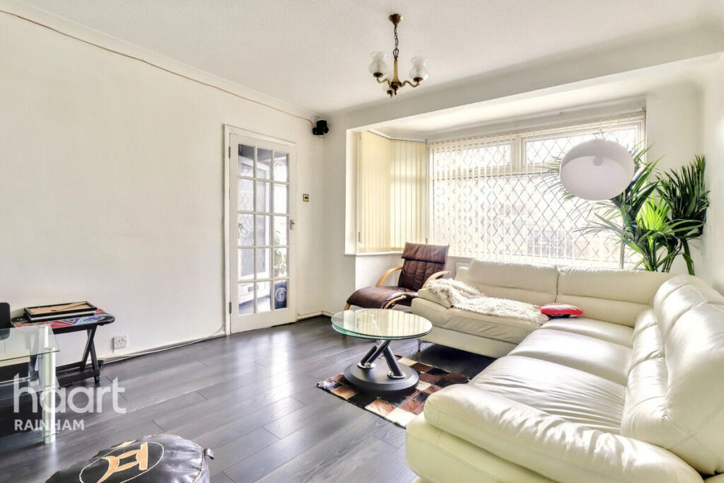 4 Schlafzimmer Gewerbliche Immobilie in Rainham, United Kingdom, Nr. 4841