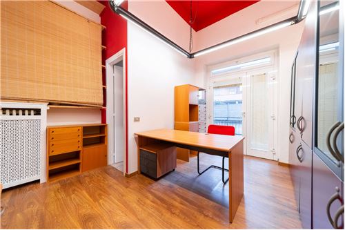 Коммерческая недвижимость с 2 комнатами в Рескальдина, Италия № 279195