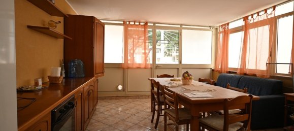 7-salle Appartement à Messina, Italy No. 142378 17