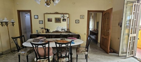 7-salle Appartement à Messina, Italy No. 142378 5