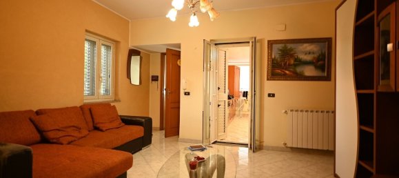 7-salle Appartement à Messina, Italy No. 142378 29