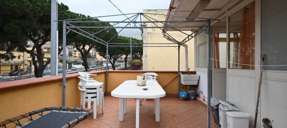 7-salle Appartement à Messina, Italy No. 142378 13