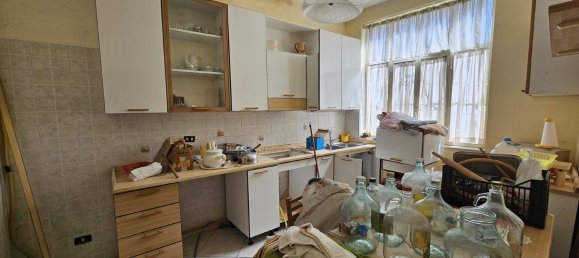 7-salle Appartement à Messina, Italy No. 142378 3