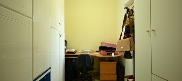 7-salle Appartement à Messina, Italy No. 142378 32