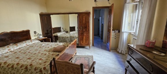 7-salle Appartement à Messina, Italy No. 142378 37