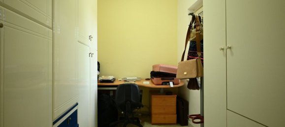 7-salle Appartement à Messina, Italy No. 142378 23