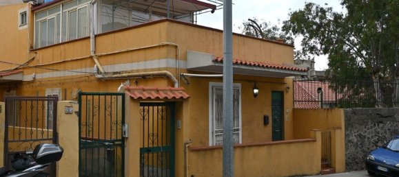 7-salle Appartement à Messina, Italy No. 142378 12