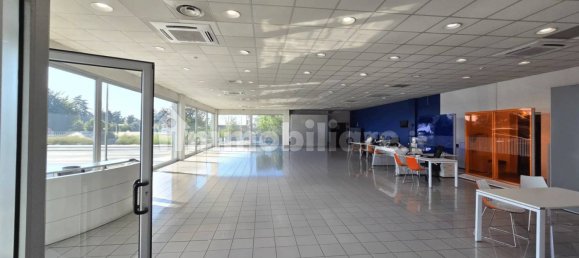  عقار تجاري في Cirié, Italy 3000متر مربع رقم 262930 6