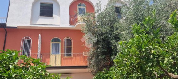 3 Schlafzimmer Wohnung in Aci Bonaccorsi, Italy, Nr. 300041 10