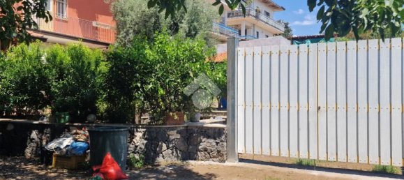 3 Schlafzimmer Wohnung in Aci Bonaccorsi, Italy, Nr. 300041 4