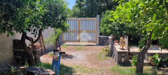 3 Schlafzimmer Wohnung in Aci Bonaccorsi, Italy, Nr. 300041 11