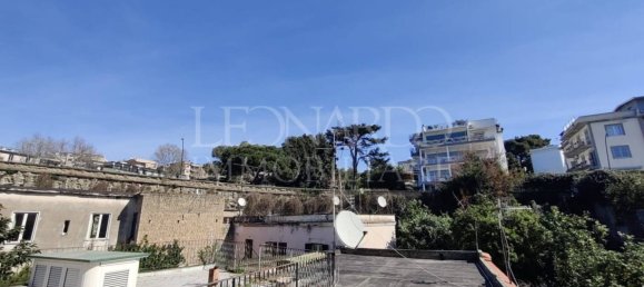 3 chambres Appartement à Naples, Italy No. 10001 5