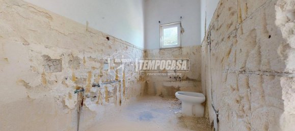 3 bedrooms House in Rutigliano, Italy No. 361473 7