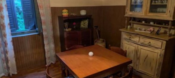 4 bedrooms House in Montale, Italy No. 75147 14