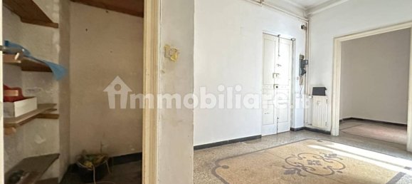Apartamento de 2 dormitorios en Genoa, Italy No. 337219 5