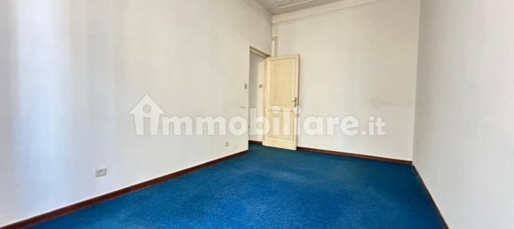 Apartamento de 2 dormitorios en Genoa, Italy No. 337219 11