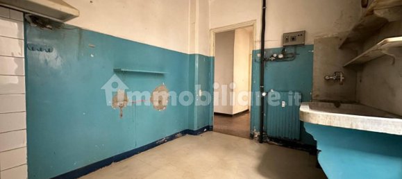 Apartamento de 2 dormitorios en Genoa, Italy No. 337219 12