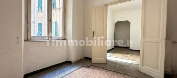 Apartamento de 2 dormitorios en Genoa, Italy No. 337219 4