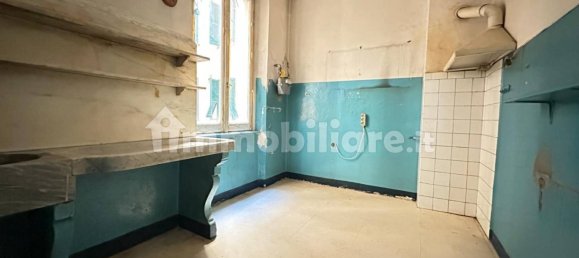 Apartamento de 2 dormitorios en Genoa, Italy No. 337219 13