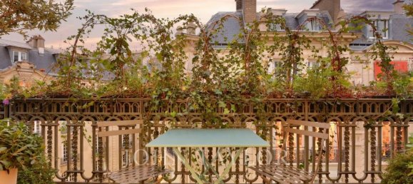 3 bedrooms Apartment in Paris, France No. 127939 8