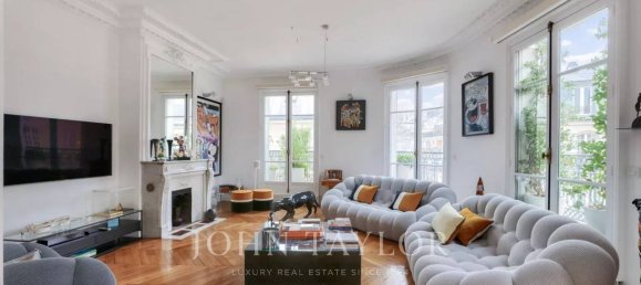 3 bedrooms Apartment in Paris, France No. 127939 14
