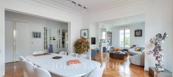3 bedrooms Apartment in Paris, France No. 127939 15