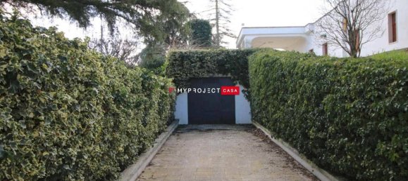 2 bedrooms House in Martina Franca, Italy No. 294209 3