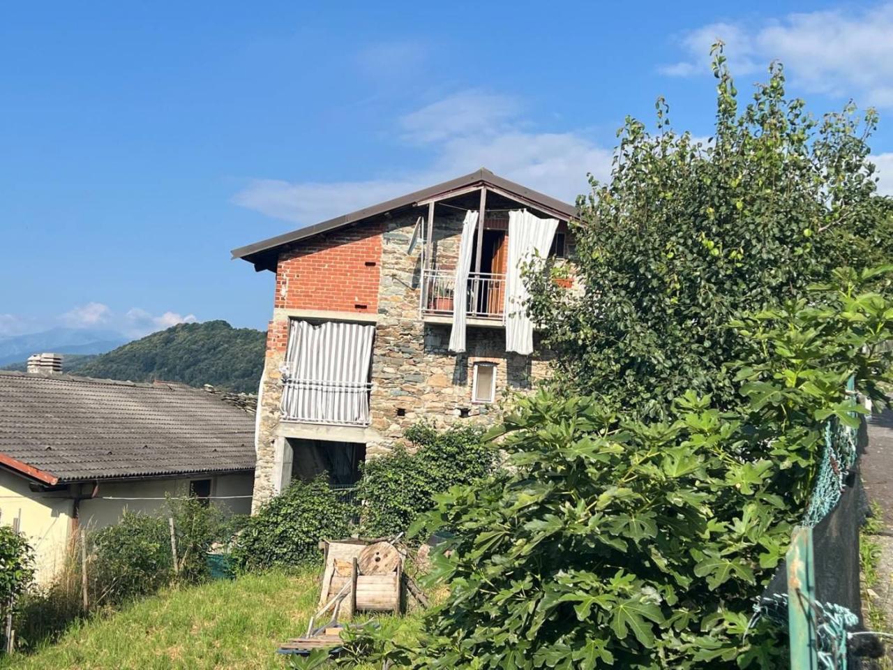 4-Zimmer Haus in Val di Chy, Italy, Nr. 153938