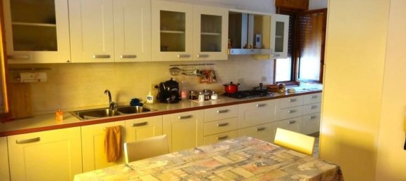 5 rooms House in Codigoro, Italy No. 253945 12