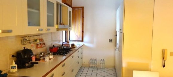 5 rooms House in Codigoro, Italy No. 253945 8