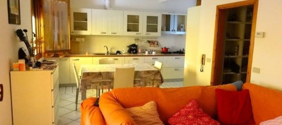 5 rooms House in Codigoro, Italy No. 253945 15