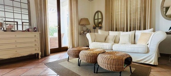 7 bedrooms Villa in Pietrasanta, Italy No. 325439 2