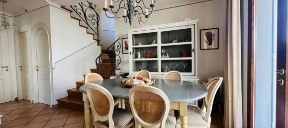 7 bedrooms Villa in Pietrasanta, Italy No. 325439 5