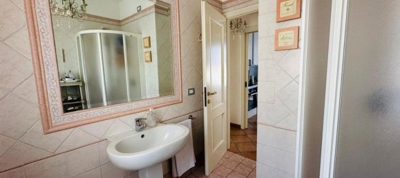 7 bedrooms Villa in Pietrasanta, Italy No. 325439 11