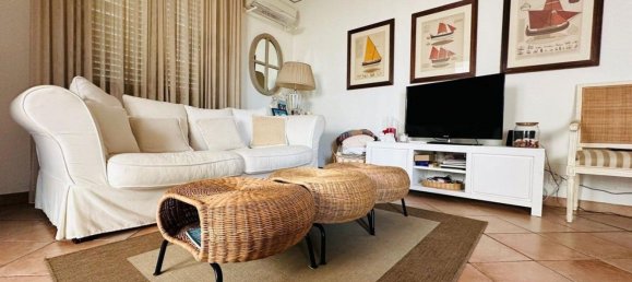 7 bedrooms Villa in Pietrasanta, Italy No. 325439 3