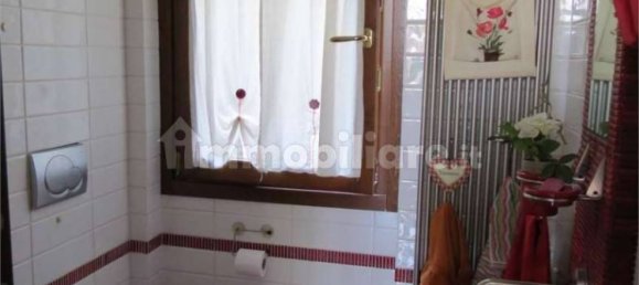 3 bedrooms Villa in Como, Italy No. 291176 18