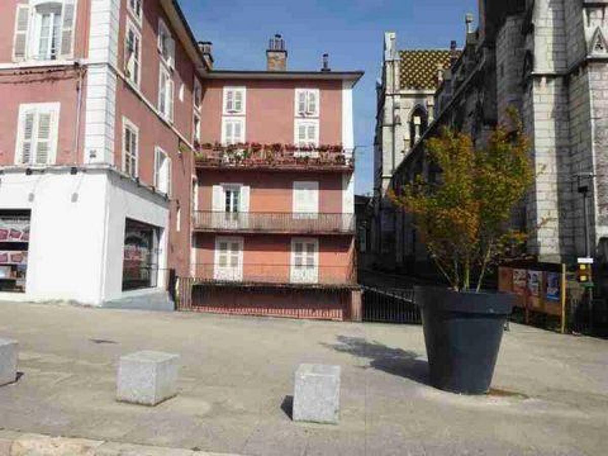 Apartamento com 3 quartos em condomínio em Voiron, France N.º 34463