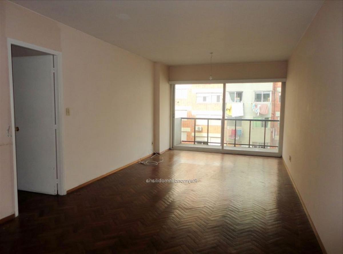 3 غرف نوم شقة في Montevideo, Uruguay رقم 11472