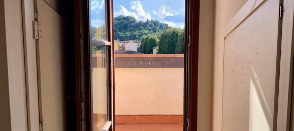 2 bedrooms Apartment in Florence, Italy No. 358786 3