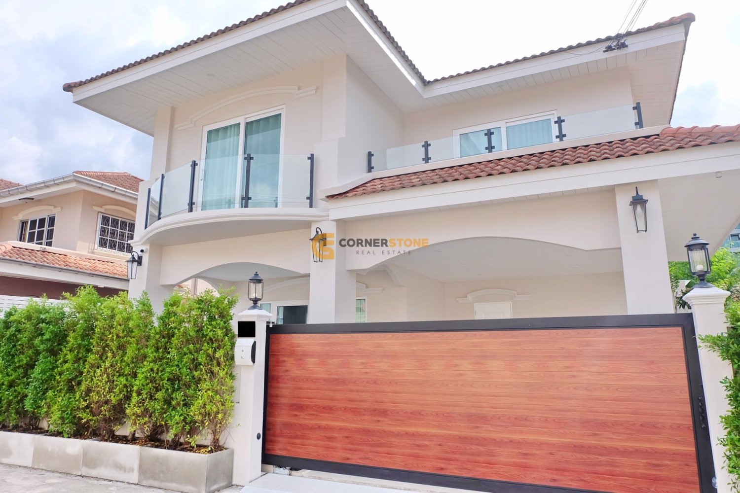 Haus in Pattaya, Thailand 220m², Nr. 71109