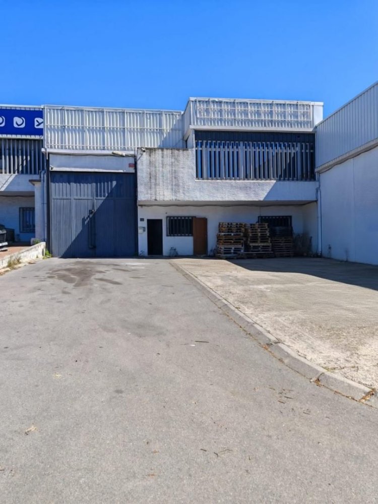 539m² Warehouse in Lloret de Mar, Spain No. 231666