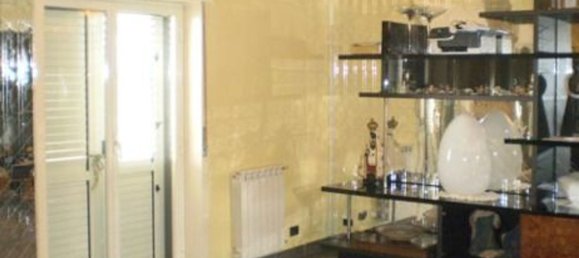 6 rooms Apartment in Messina, Italy No. 40976 7