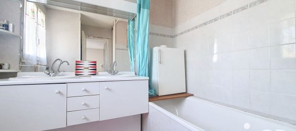 3 Schlafzimmer Haus in Villepinte, France, Nr. 333335 13