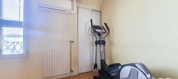 3 Schlafzimmer Haus in Villepinte, France, Nr. 333335 11