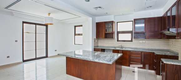 Вилла с 4 спальнями в Arabian Ranches 2, ОАЭ № 95661 6