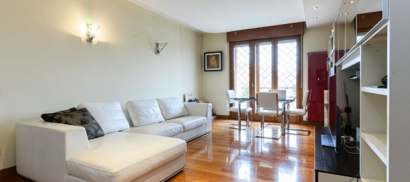 4 bedrooms Apartment in Rome, Italy No. 338018 5