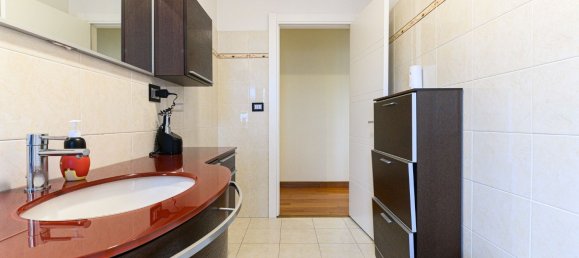 4 bedrooms Apartment in Rome, Italy No. 338018 25